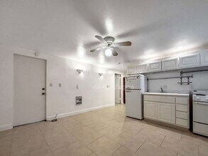 26 69th Pl in Long Beach, CA - Building Photo - Building Photo