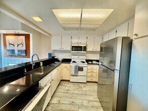 1369 Cherrywood Square in San Jose, CA - Building Photo - Building Photo