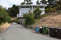 20 Racoon Ln in Belvedere Tiburon, CA - Building Photo - Building Photo