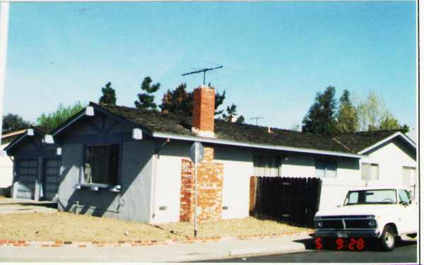 34848-34850 Perry Rd in Union City, CA - Building Photo