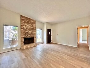 8711 Westover Club Dr in Austin, TX - Building Photo - Building Photo