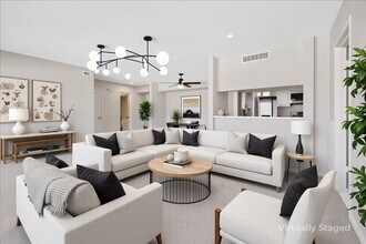 669 OAKMONT Ave in Las Vegas, NV - Building Photo - Building Photo