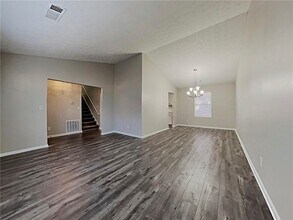 4856 Haymarket Trail in Decatur, GA - Building Photo - Building Photo