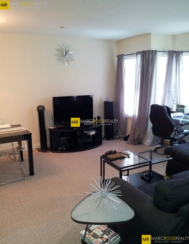 property at 17 Glencoe St