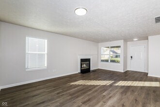 11115 Dura Dr in Indianapolis, IN - Building Photo - Building Photo
