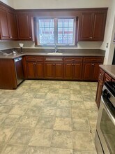 468 Greenmount Ave, Unit 1 in Cliffside Park, NJ - Building Photo - Building Photo