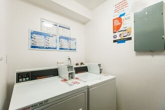 315 South Virgil Ave in Los Angeles, CA - Building Photo - Building Photo