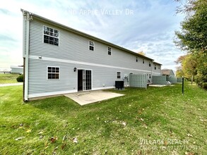 1102 Apple Valley Dr in Red Lion, PA - Building Photo - Building Photo