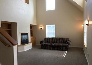 123 Aspen Grv Ct in Whitefish, MT - Foto de edificio - Building Photo