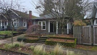 1309 NE 74th Ave in Portland, OR - Building Photo