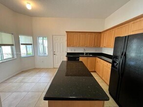 1932 SE 24th Ct, Unit Floor 2 in Homestead, FL - Foto de edificio - Building Photo