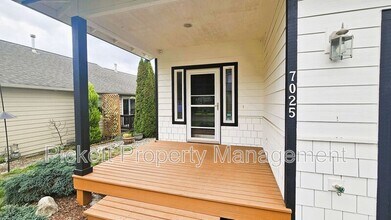 7025 Stourbridge Pl NE in Bremerton, WA - Building Photo - Building Photo