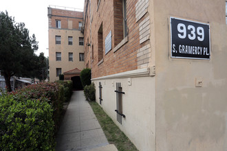 Gramercy Apartments in Los Angeles, CA - Building Photo - Building Photo