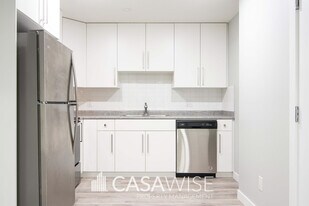 17509-17565 65 St NW in Edmonton, AB - Building Photo