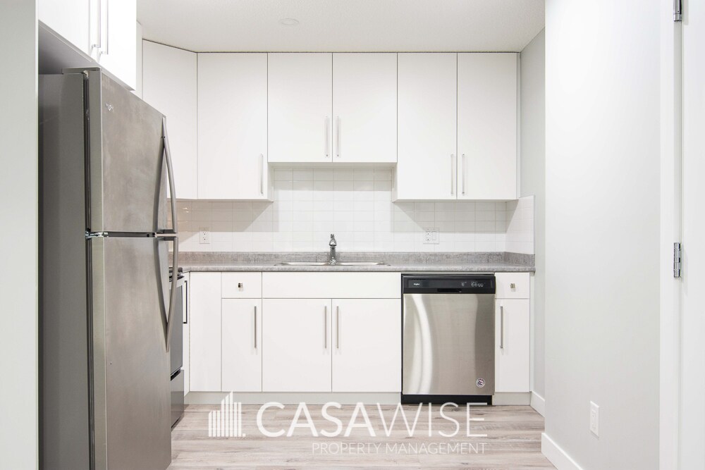 7914-7174 174 Ave NW in Edmonton, AB - Building Photo