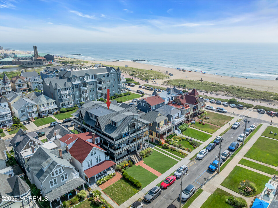 5 Surf Ave in Ocean Grove, NJ - Foto de edificio