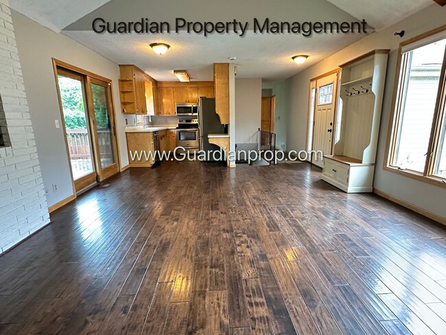 property at 10424 Nesbitt Ave S