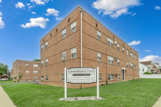 Summerdale Flats in Philadelphia, PA - Building Photo - Building Photo