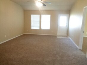 8002 Big Oak Dr in Texas City, TX - Building Photo - Building Photo