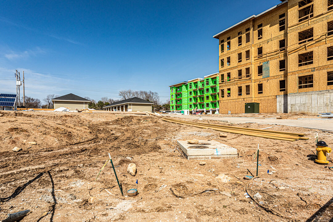 Westbrooke Greene in Shawnee, KS - Building Photo