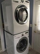 18 Willow Ct in Portsmouth, RI - Building Photo - Building Photo