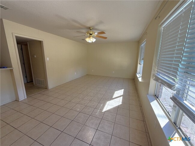 property at 415 E 4th Ave
