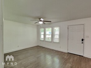 433 W Lake Ave NW in Atlanta, GA - Building Photo - Building Photo