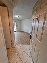 1940 Lake Atriums Cir in Orlando, FL - Building Photo - Building Photo