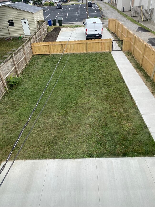 1353 E Rich St in Columbus, OH - Foto de edificio - Building Photo