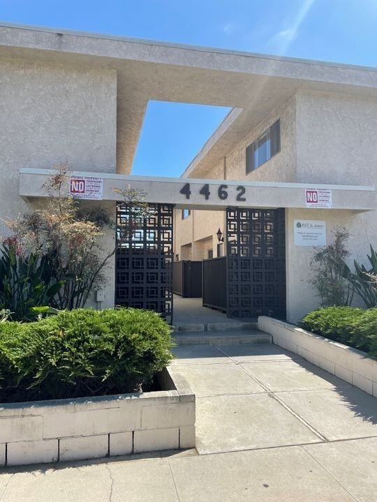 4462 W. 132nd Street, in Hawthorne, CA - Building Photo