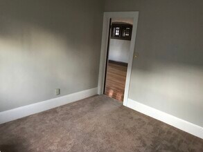 2104 Hartford Ave, Unit Highland Park Duplex in St. Paul, MN - Building Photo - Building Photo