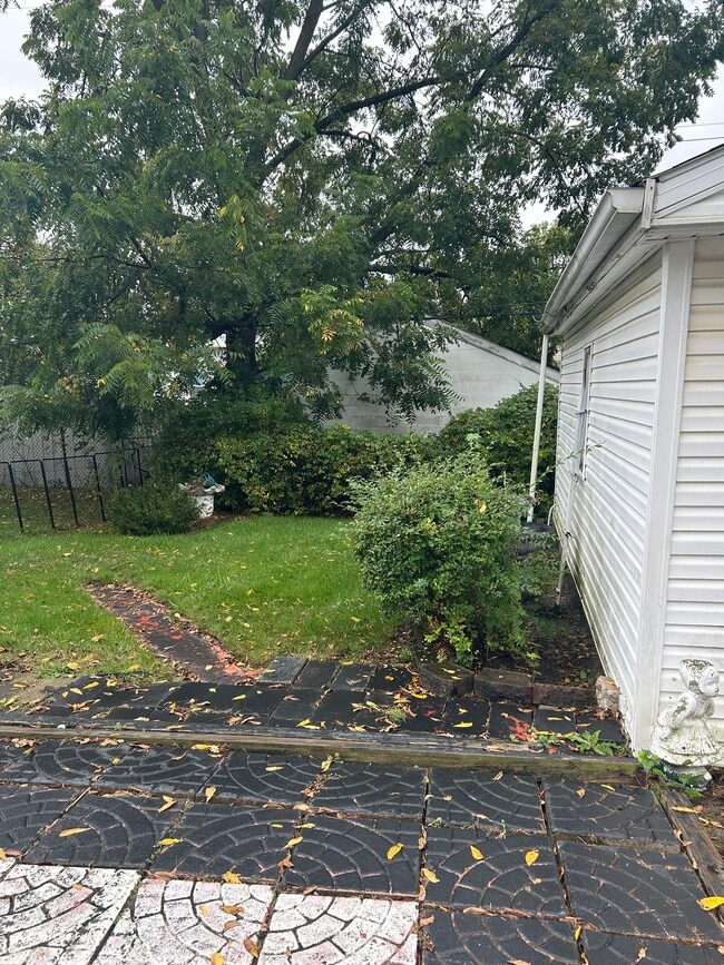 15914 Bryce Ave in Cleveland, OH - Building Photo - Building Photo