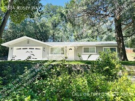 3884 Rosey Way in Placerville, CA - Building Photo