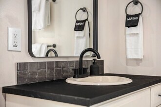 37 Gold Ave NW in Grand Rapids, MI - Building Photo - Building Photo