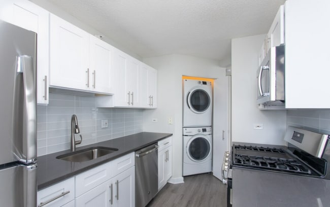 530 N State St in Chicago, IL - Building Photo - Building Photo