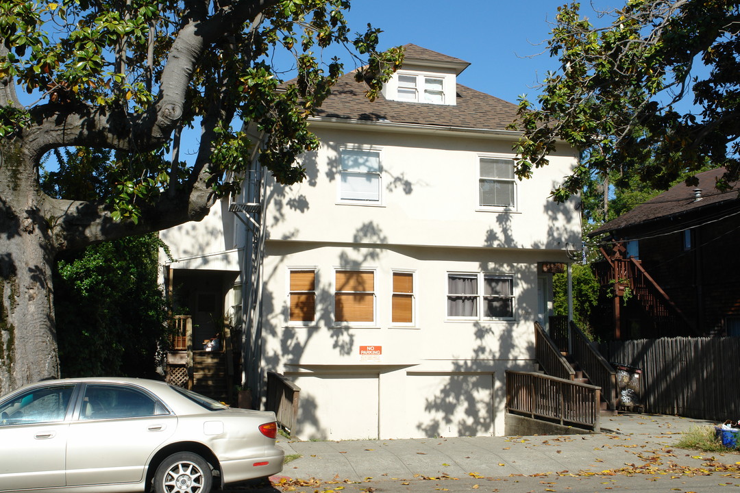 2632 Regent St in Berkeley, CA - Building Photo