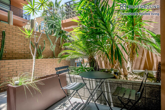 6200 Hollywood Blvd in Los Angeles, CA - Foto de edificio - Building Photo