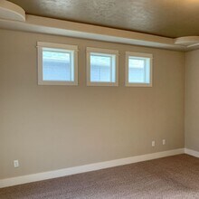 2835 N W 12th Dr in Meridian, ID - Building Photo - Building Photo