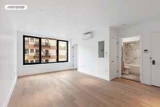 201 E 26th St in New York, NY - Building Photo - Building Photo