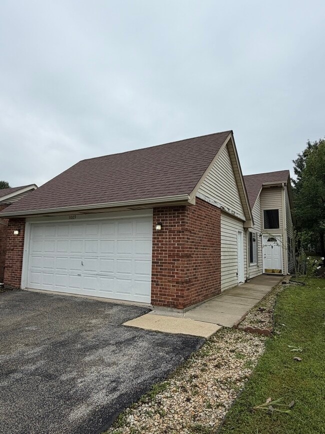 1009 Pheasant Run Ln
