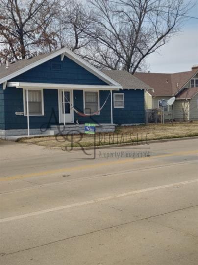property at 1304 S Joplin St