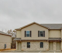 246 Fairview Ln in Clarksville, TN - Building Photo
