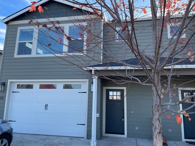 property at 1691 S Columbus Ave