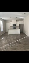 1408 Vani Dr, Unit 1408 Vani Dr, Apt 3 in Weslaco, TX - Building Photo