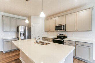 5009 Roese Ave in South Bloomfield, OH - Building Photo - Building Photo