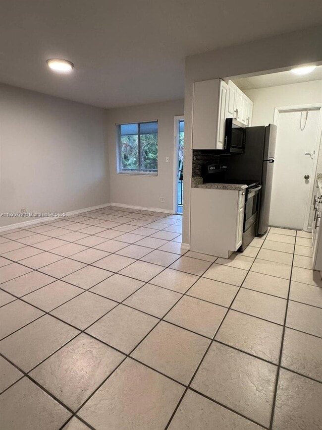 2331 Adams St in Hollywood, FL - Building Photo - Building Photo