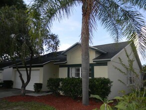 8821 Parliament Ct in Kissimmee, FL - Building Photo - Building Photo