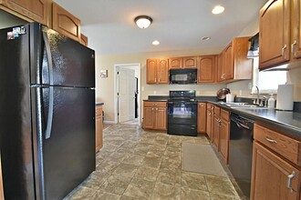 6100 Cougar Dr in Knoxville, TN - Building Photo - Building Photo