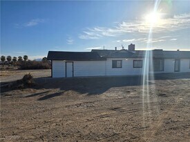1820 Lyman St in Overton, NV - Building Photo