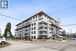 623 Kemsley Ave in Coquitlam, BC - Building Photo